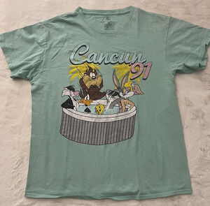 Looney Tunes Cancun Graphic T Shirt Mint Green Bugs Bunny Unisex Medium VTG